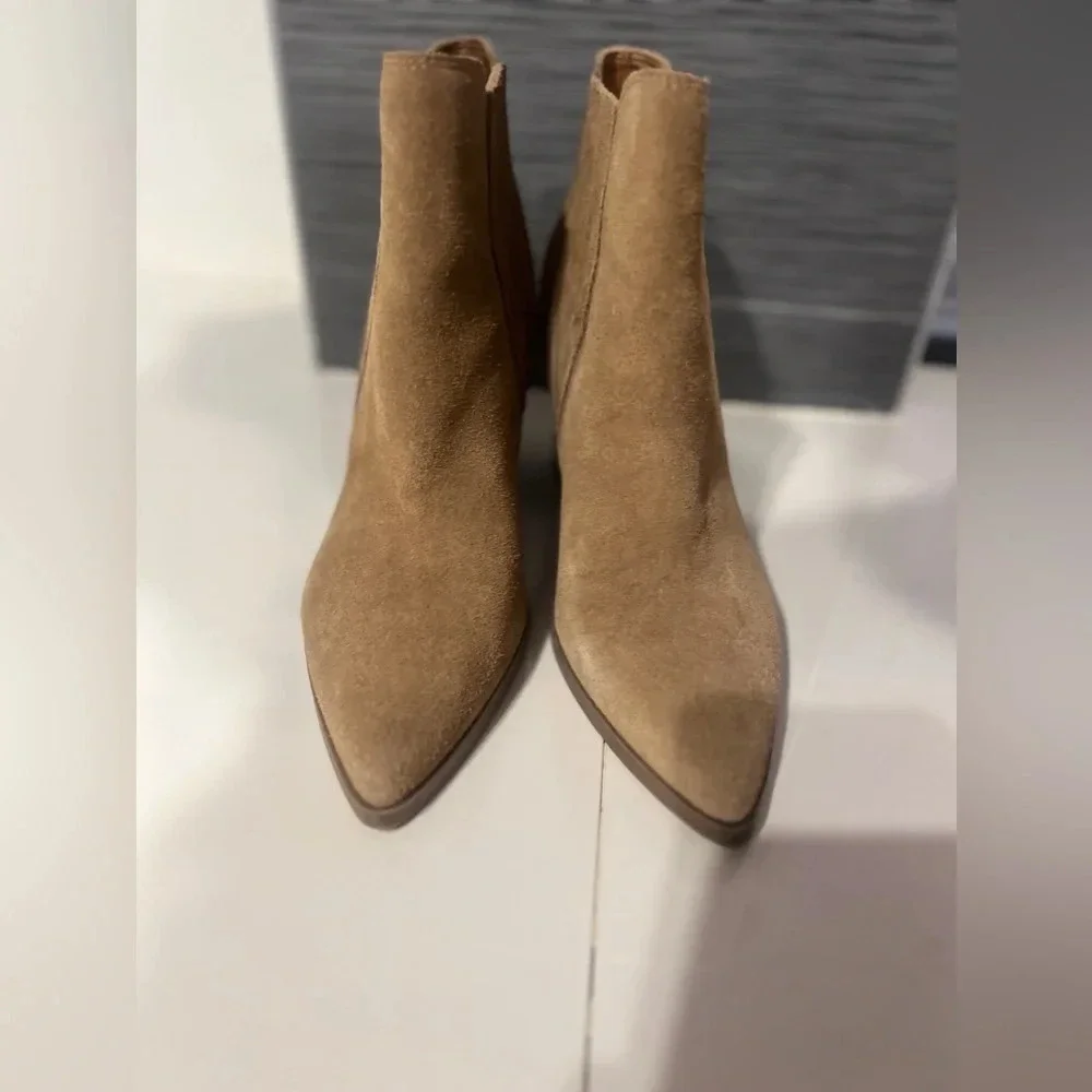 Marc Fisher worn once